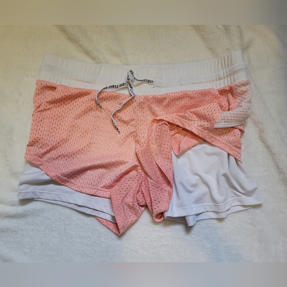 Athletic Shorts size Large - Picture 5 of 5